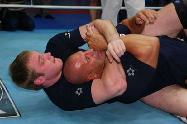 Alexey Ignashov, MMA Training nach dem K-1 Premium Dynamite!! 2003 in Tokio (Alexey Ignashov, Sam Greco)
