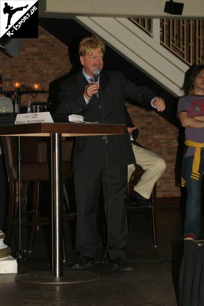 Ronald Wüstenberg bei der Pressekonferenz  (K-1 World Grand Prix 2007 in Amsterdam)