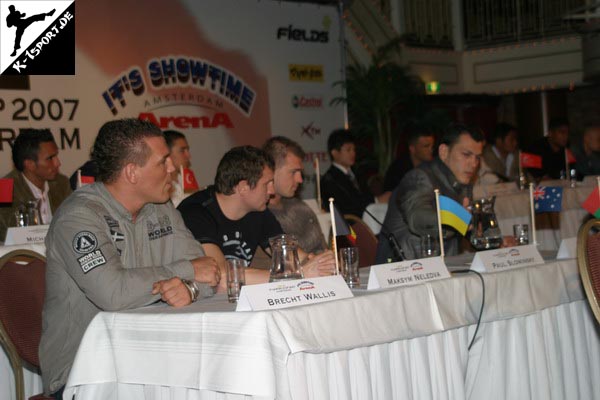 Press Conference (Murat Direkci, Brecht Wallis, Roy Tan, Maksim Neledva, Paul Slowinski, Hiroya, Zabit Samedov) (K-1 World Grand Prix 2007 in Amsterdam)
