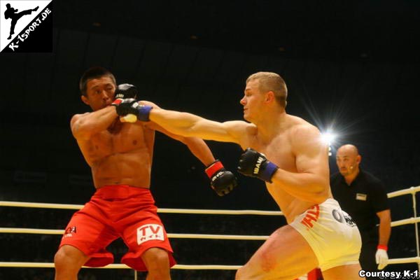  Yoshihiro Akiyama, Kestutis Smirnovas (Hero's 7 - Middle & Light Heavy Weight World Championship Tournament FINAL)