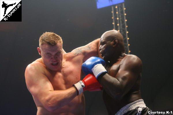  Semmy Schilt, Ernesto Hoost (K-1 WORLD GRAND PRIX 2006 FINAL)